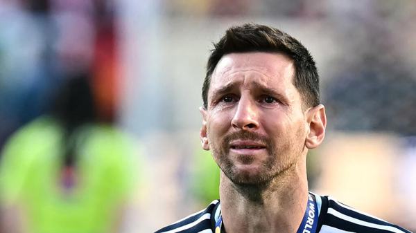 Lionel Messi annonce sa retraite internationale avec l'Argentine
