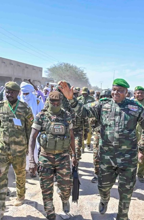 DÉFENSE : LE GÉNÉRAL TIANI REMANIE LE COMMANDEMENT MILITAIRE APRÈS LA MUTINERIE DE NIAMEY